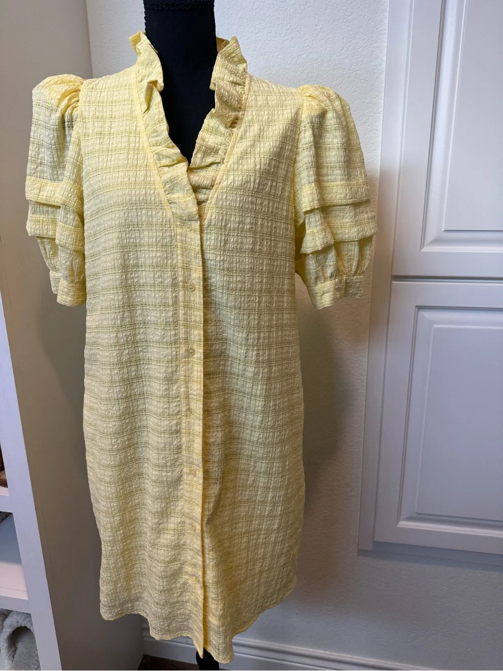 Entro Yellow Puff-Sleeve Women’s Shift Dress - Picture 2 of 4